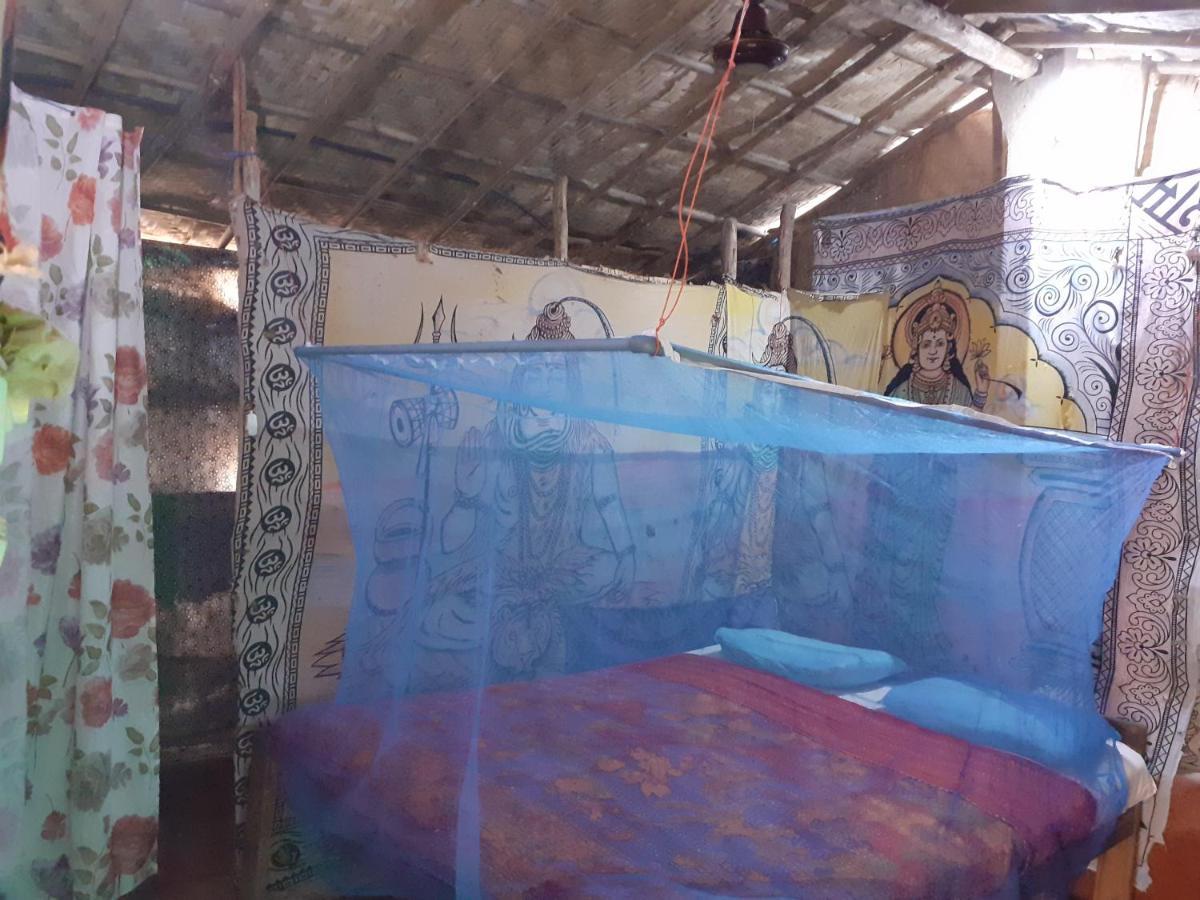 Laughing Buddha Hostel Арамбол Екстериор снимка