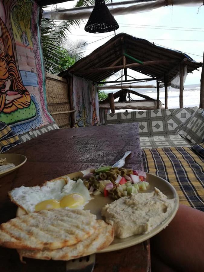 Laughing Buddha Hostel Арамбол Екстериор снимка