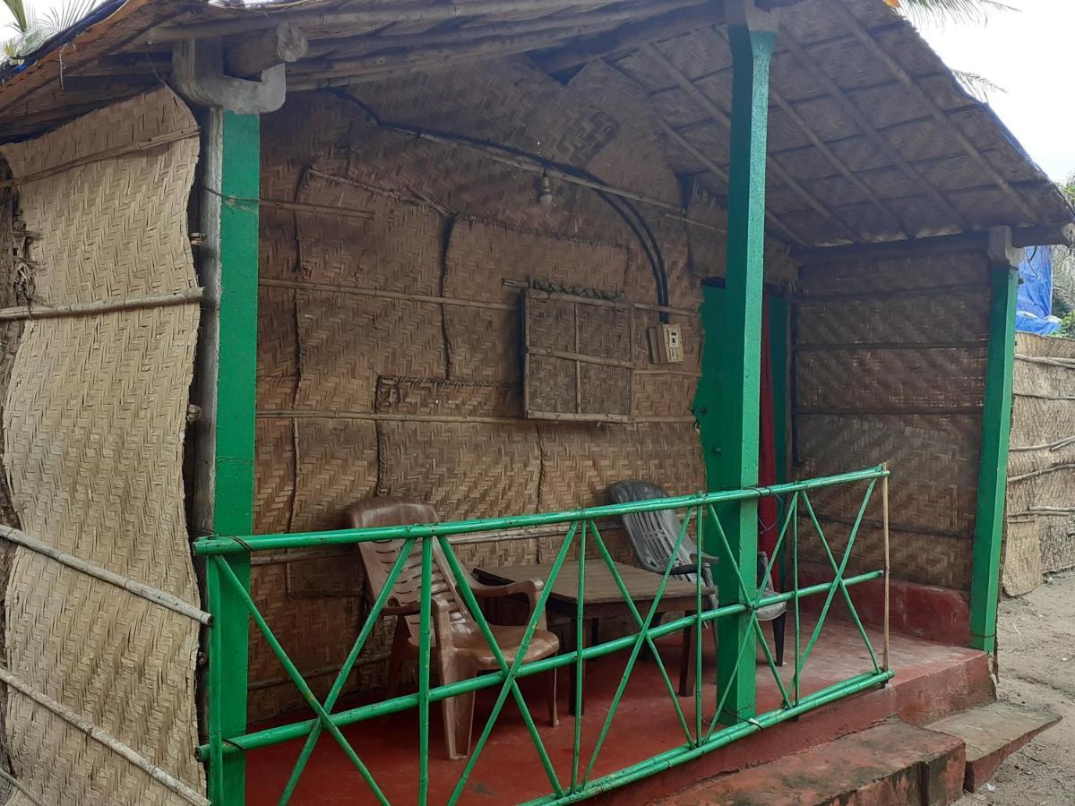 Laughing Buddha Hostel Арамбол Екстериор снимка